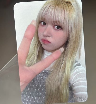 V手勢中的臉 ver.中籤卡