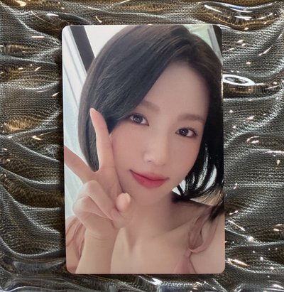 I feel yzy 幸運卡 麵