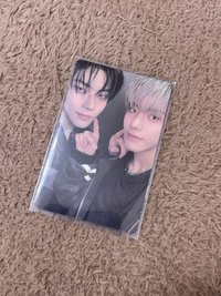 🦊🐶🧏🏻‍♀️🧏🏻‍♀️