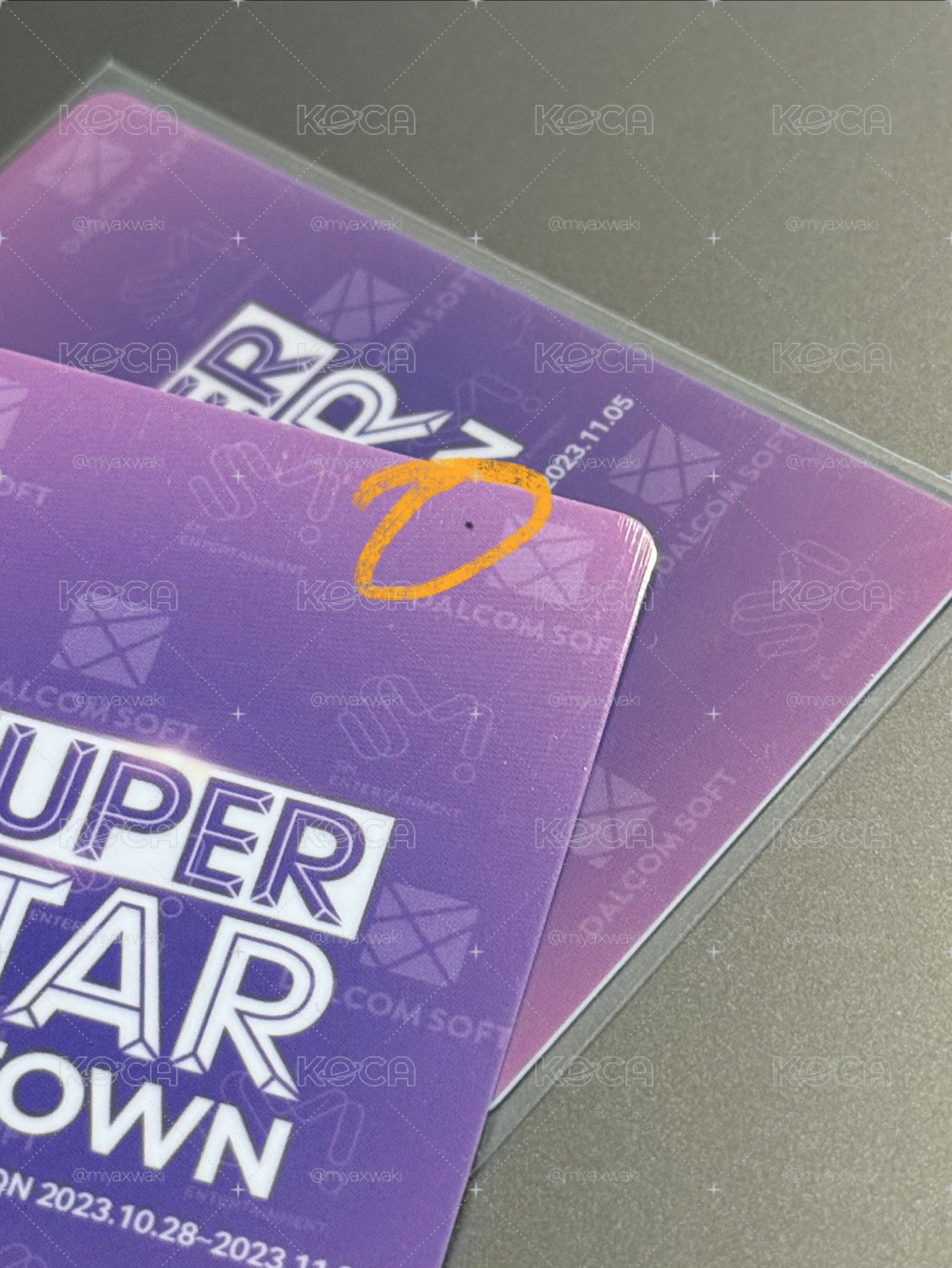 我的眼神給出去了 身體形成一個X型👀