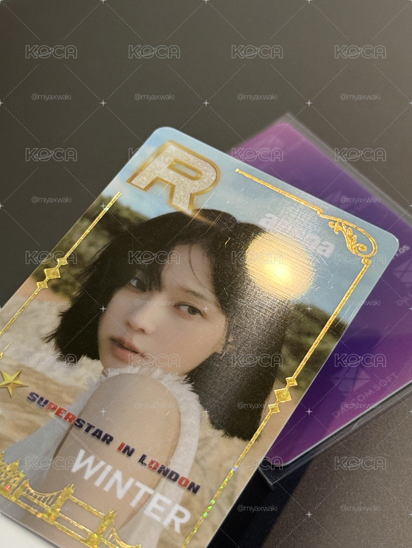 我的眼神給出去了 身體形成一個X型👀