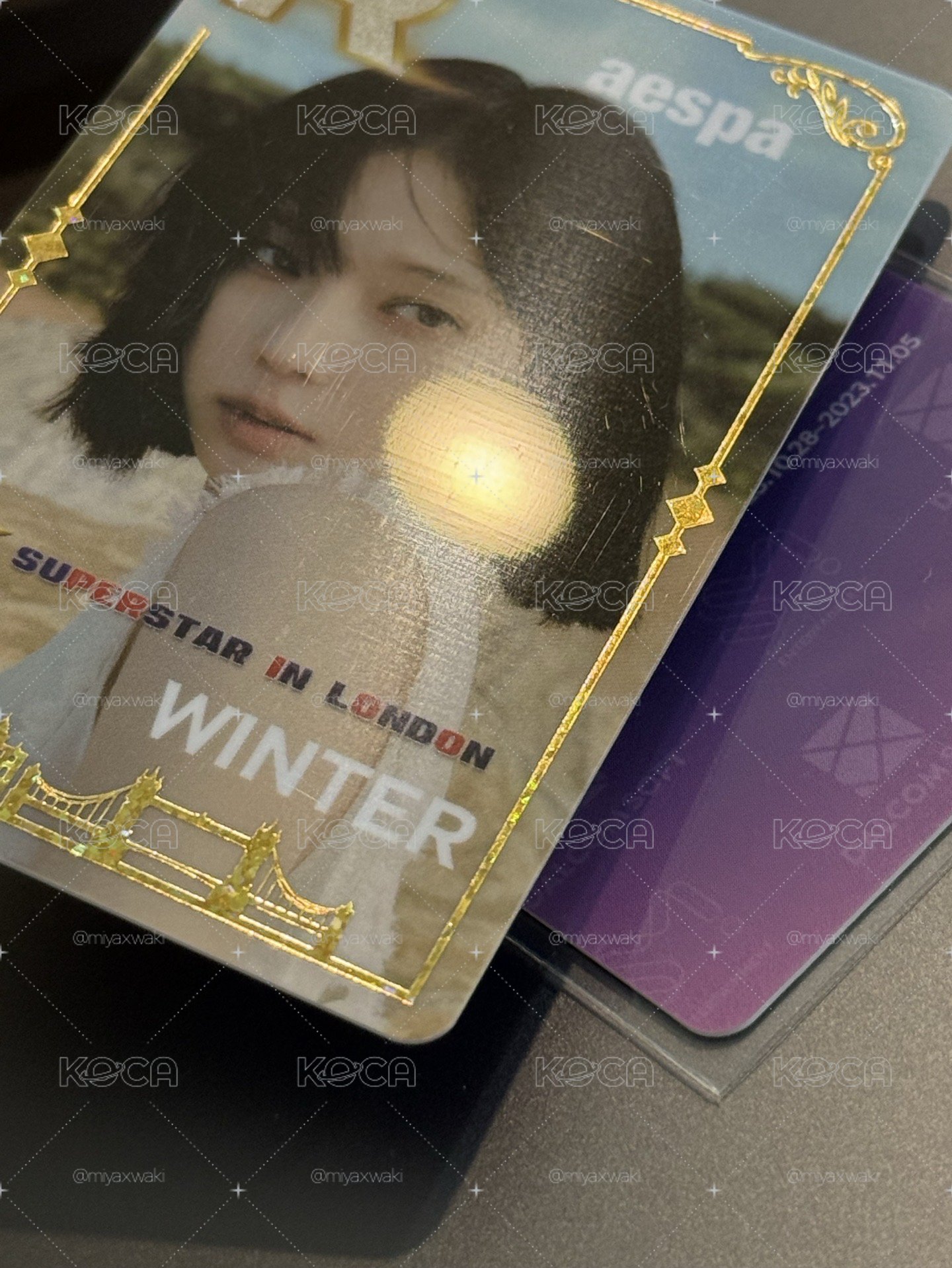 我的眼神給出去了 身體形成一個X型👀