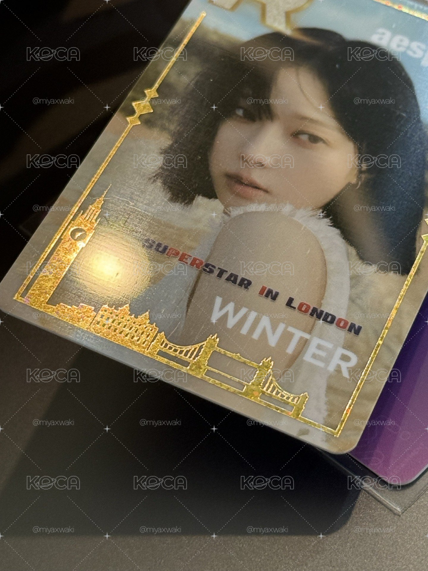 我的眼神給出去了 身體形成一個X型👀