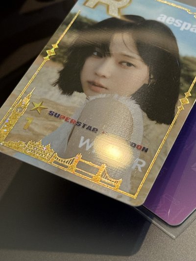 我的眼神給出去了 身體形成一個X型👀