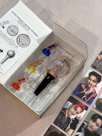 ATEEZ 一代小手燈+小卡盤