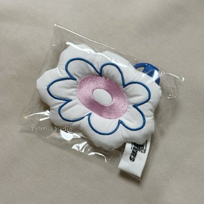 [台北快閃限定] TAIPEI 花型吊飾 Love Monsters