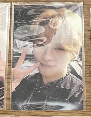 旻專卡金髮