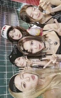 DIFFERENT 周邊卡 GR8合作 tshirt卡