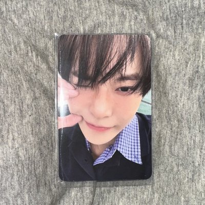 金道英臉頰愛心小卡