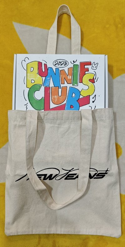 【有含小卡】NewJeans 會員禮 一期 瘦身窄盒版 BUNNIES CLUB 2023 (內容物完整無缺件)