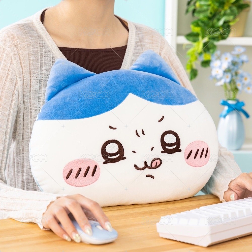 B賞 小八「下克上」抱枕