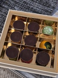 ccc(人在國外3/30回台出貨)