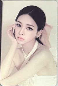 24年曆官拍（右