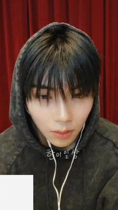 ZB1 乾旭未公開 親簽拍立得