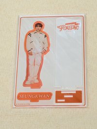 FA日巡吊飾（背後有貼榮飲料貼紙）