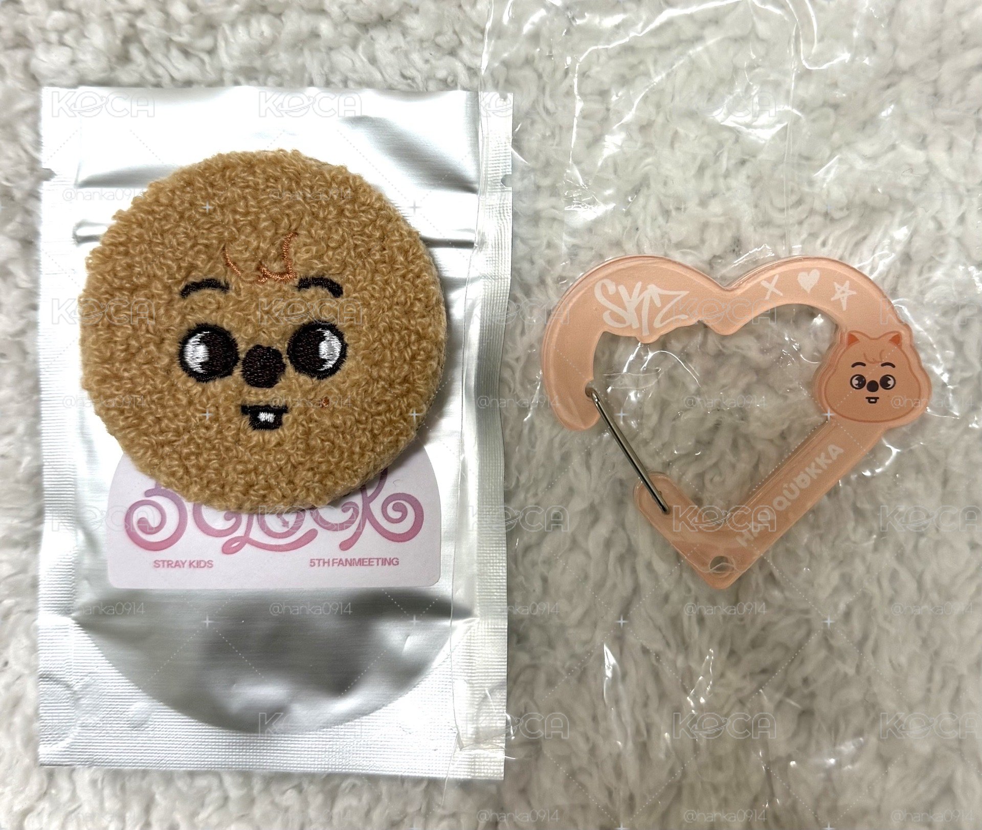 城毛絨徽章、登山扣