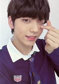 21 FANLIVE 周邊卡 包卡