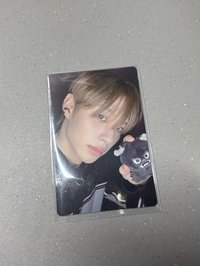 blackout娃專專卡 金成旼