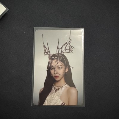 aespa savage p.o.s ver 空專 附一張小卡 Karina