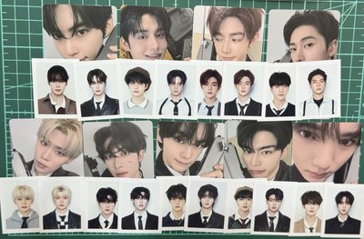 26’SG 年曆固卡+證件照set