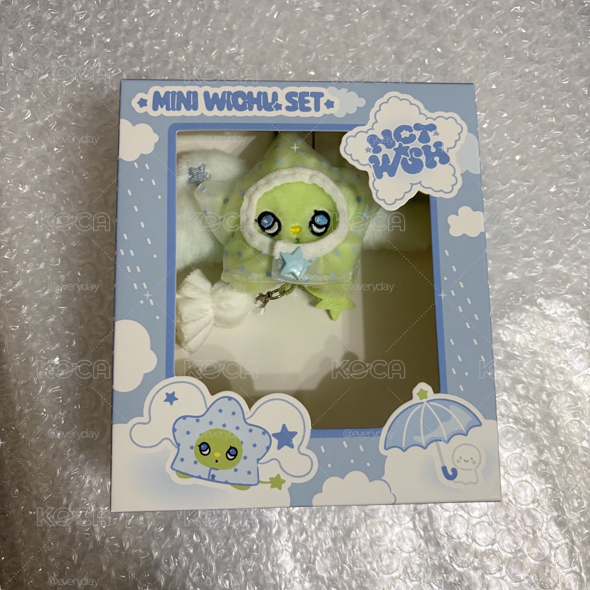 現貨🩷代友出🩷NCT WISH夏日展覽 mini wichu雨衣吊飾 全新