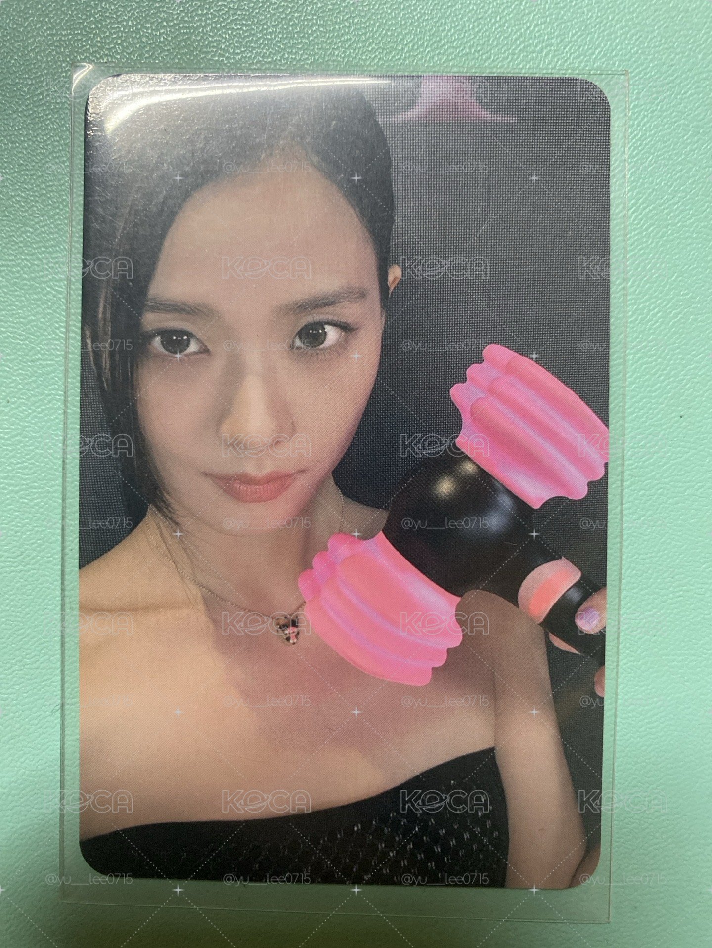 Jisoo手燈卡👾