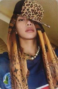 FAMOUS yeti 2.0 幸運卡 