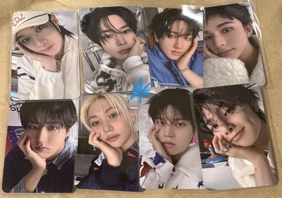 2026年曆特典 捧臉/吐舌