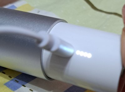 SEVENTEEN 一代手燈行動電源