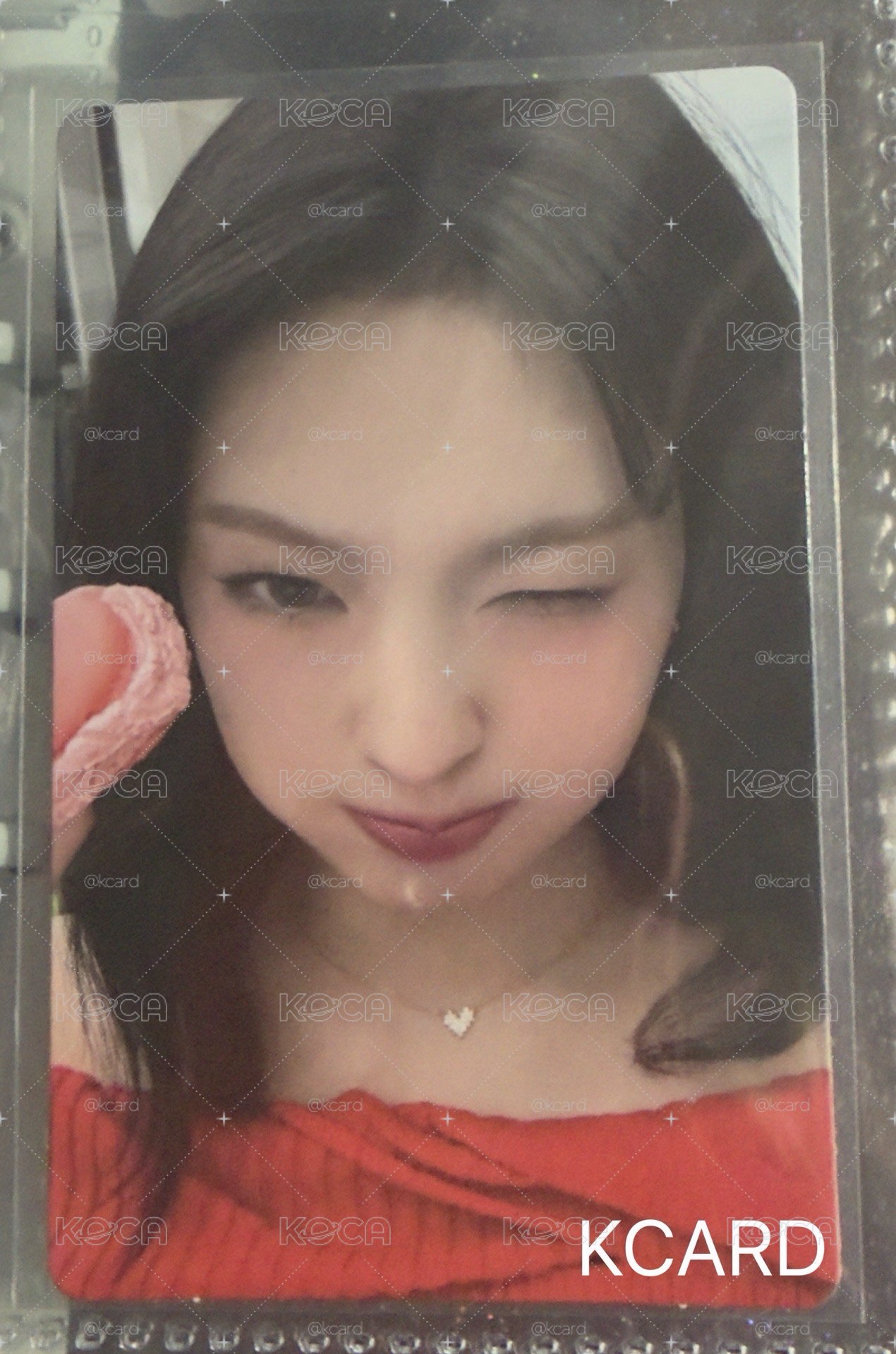 BABYMONSTER CHIQUITA 情人節小卡 馬卡龍柒 韓背