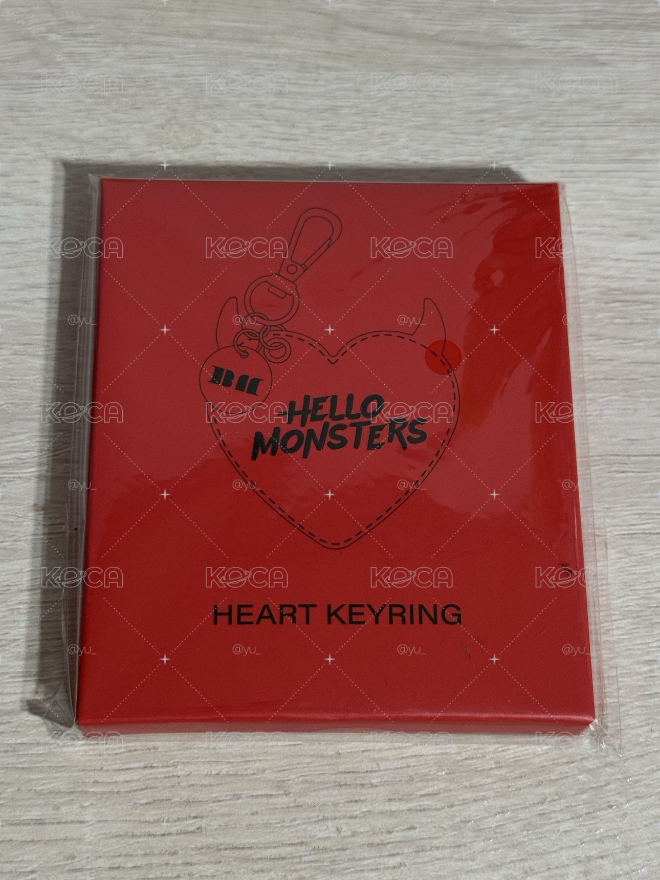 BABYMONSTER 快閃店 皮革愛心鑰匙圈