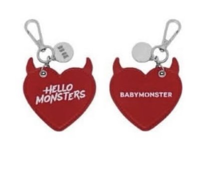 BABYMONSTER 快閃店 皮革愛心鑰匙圈