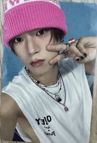 NOWHERE 打歌卡 粉毛帽赫