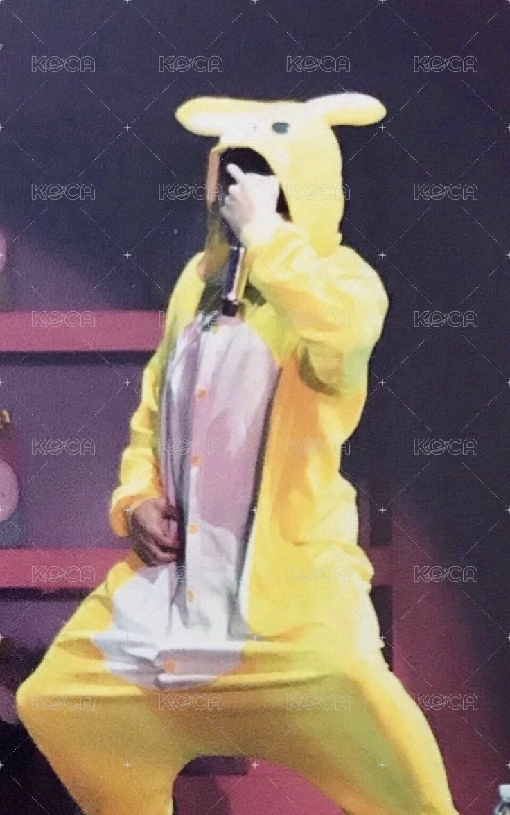 4期FM 演唱會 DVD / CD 卡 韓四期 雙面 背面