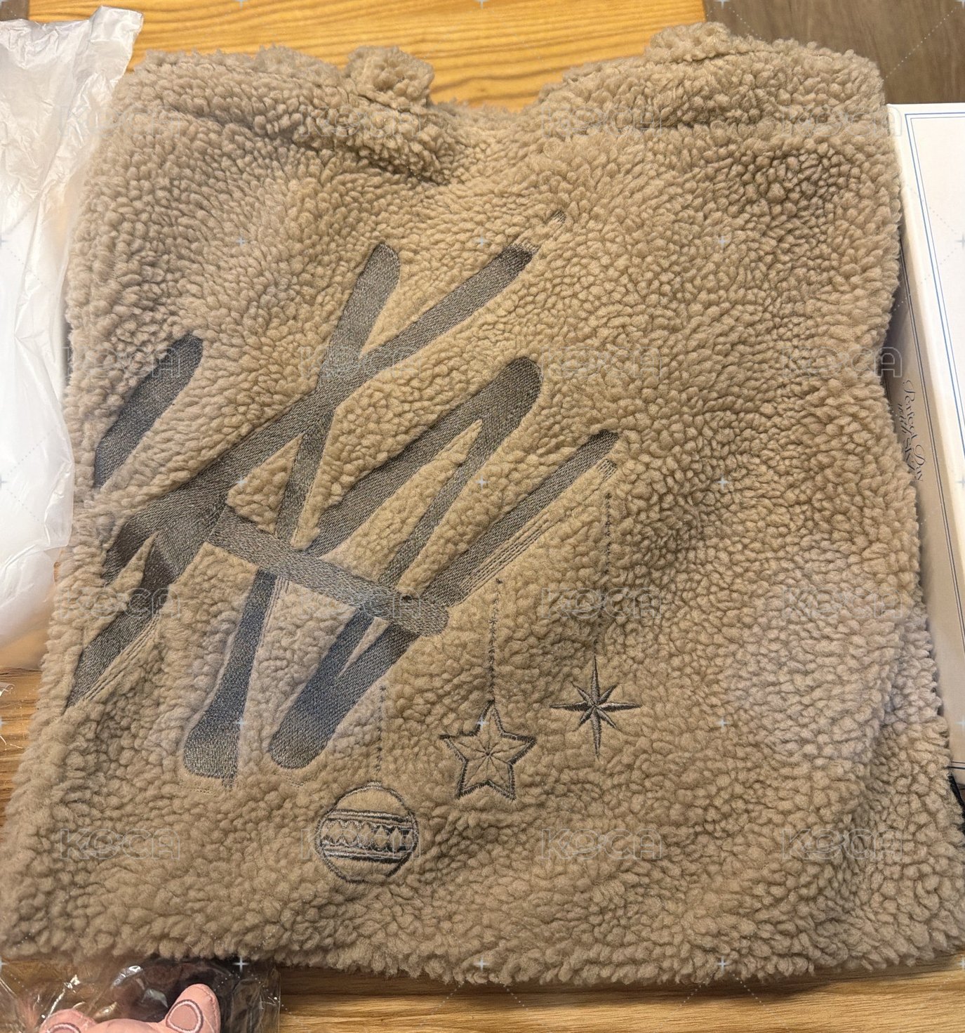 絨毛棕色包包