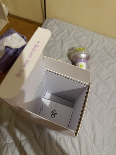 李知恩IU三代手燈I-KE VER.3（無特典）