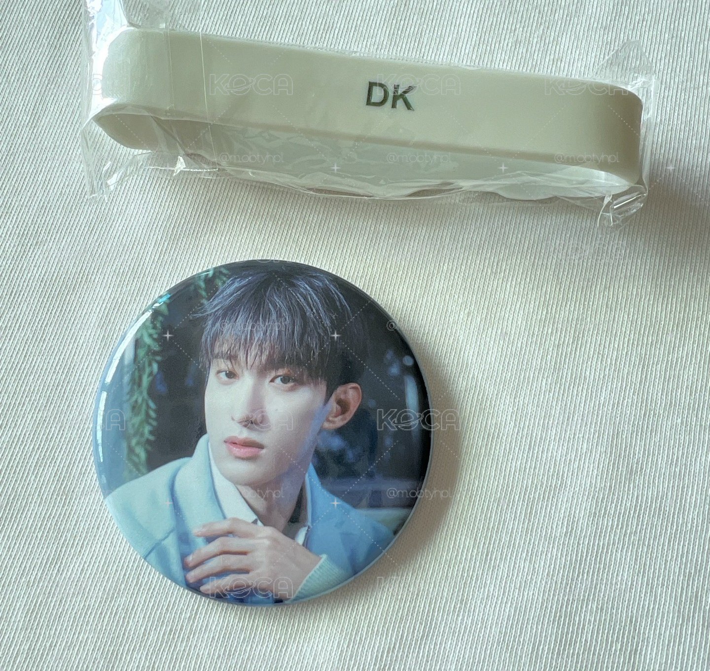 全新 碩珉 DK 消費期限徽章+扭蛋手環 RIGHT HERE 日巡