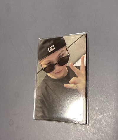 Woozi Ver.5 生日禮盒墨鏡小卡