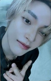 RIIZING LOUD 滿額卡 