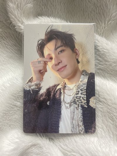 SEVENTEEN 正五專 NEW ESCAPE ver. 專輯卡-圓佑