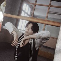 帥氣風暴校服漢東旼