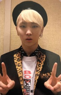 The Misconceptions Of Us 專輯卡 