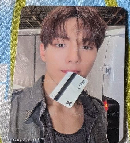 monsta x shownu n the front 打歌卡