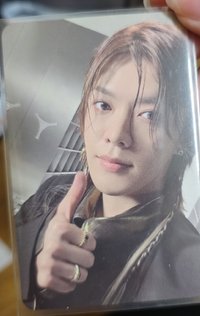 Fact Check 專輯卡 