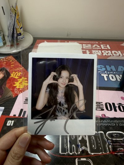 Jisoo 親簽拍立得-愛心款