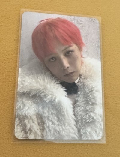 權志龍 G-DRAGON - ÜBERMENSCH 盤收專輯小卡