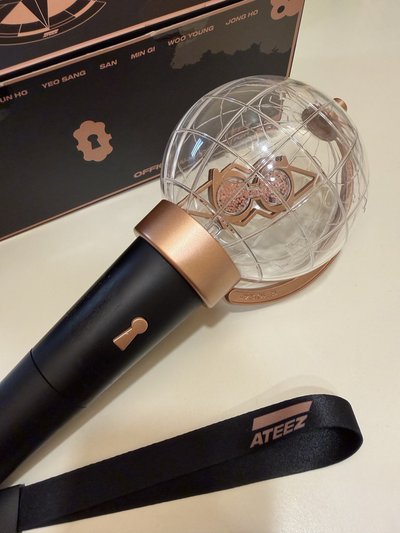 ATEEZ 一代手燈 Lightiny