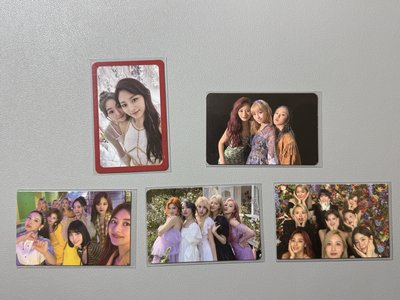 TWICE 團體卡