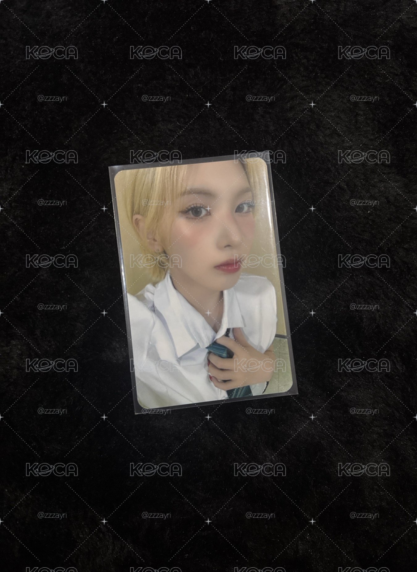 NMIXX 校服裴