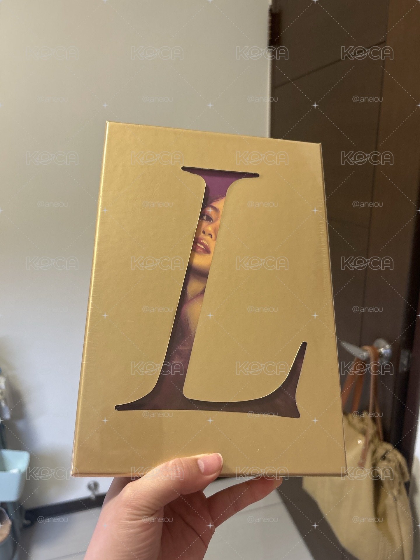LALISA金色